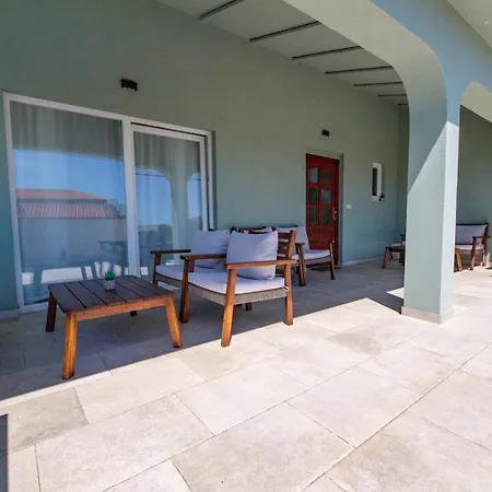 House Vanessa With Pool Near Pula 別荘 *
