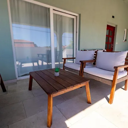 House Vanessa With Pool Near Pula בית נופש